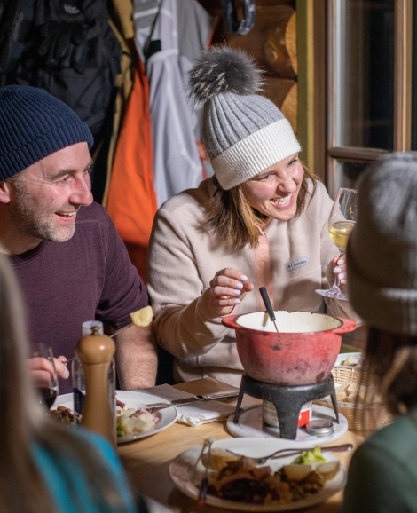 220310 DINK FONDUE RAQUETTE KL 48
