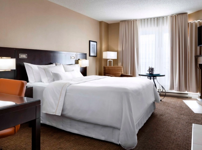 H2425 carrousel chambre 5 i9ku6q